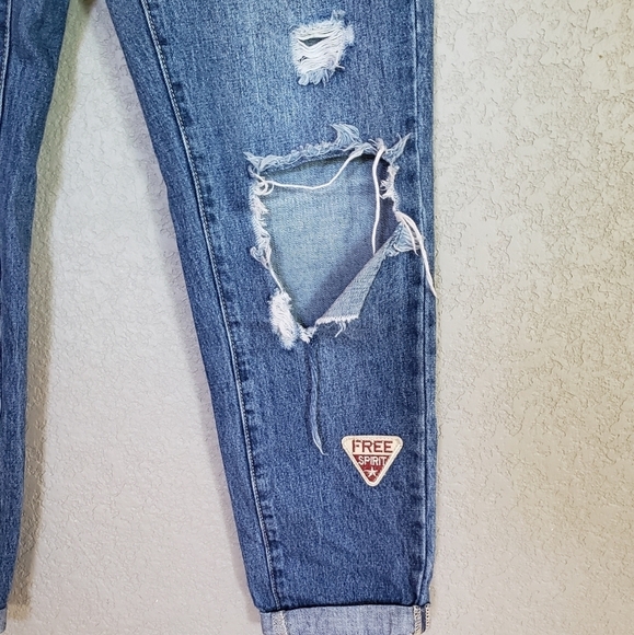 Articles of Society jeans size 25 with patches boyfriend style - Picture 6 of 12
